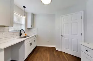2504 E 96th St, Chicago, IL 60617 - Photo 10