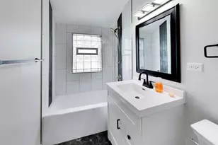 2504 E 96th St, Chicago, IL 60617 - Photo 20