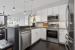 1841 S Calumet Ave, Chicago, IL 60616 - Photo 2