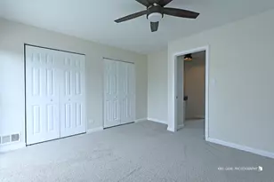521 Meadow Green Ln, Round Lake Beach, IL 60073 - Photo 14