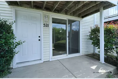521 Meadow Green Lane #521, Round Lake Beach, IL 60073 - Photo 2