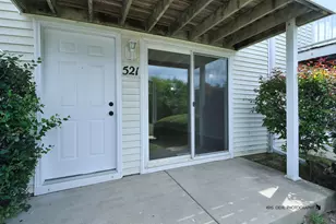 521 Meadow Green Ln, Round Lake Beach, IL 60073 - Photo 2