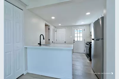 521 Meadow Green Lane #521, Round Lake Beach, IL 60073 - Photo 6