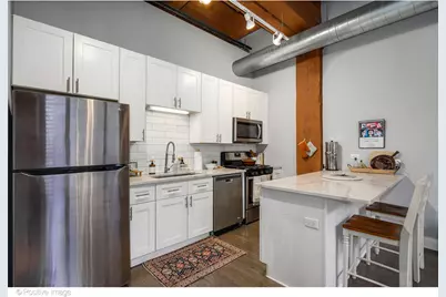 1500 W Monroe Street #215, Chicago, IL 60607 - Photo 4