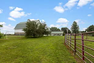 1066 E 1100 North Rd, Onarga, IL 60955 - Photo 40