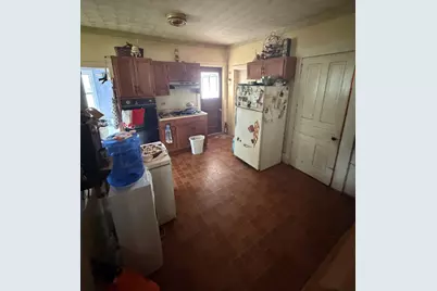105 N Center Street, Gardner, IL 60424 - Photo 6