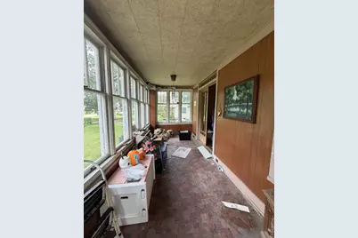 105 N Center Street, Gardner, IL 60424 - Photo 2