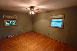 17717 Bernadine St, Lansing, IL 60438 - Photo 14