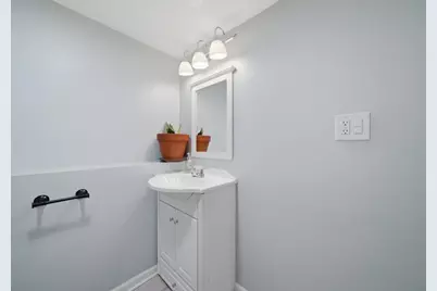 2231 N 75th Avenue, Elmwood Park, IL 60707 - Photo 30