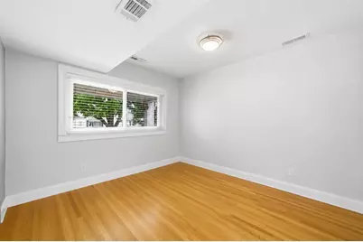 2231 N 75th Avenue, Elmwood Park, IL 60707 - Photo 16