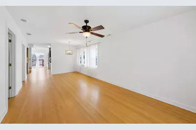 2231 N 75th Avenue, Elmwood Park, IL 60707 - Photo 4
