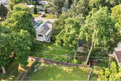 29 Glenwood Drive, Round Lake Beach, IL 60073 - Photo 32