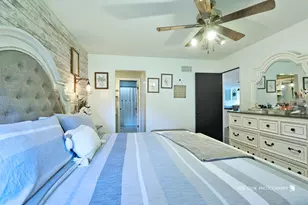 860 Stratford Ct, Grayslake, IL 60030 - Photo 10