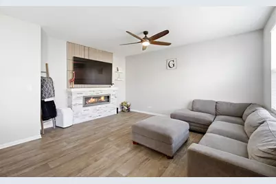 1609 Emma Lane, Pingree Grove, IL 60140 - Photo 20