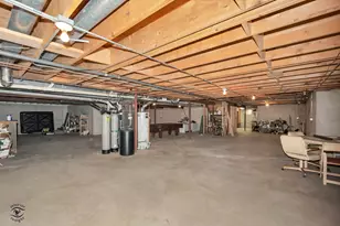 24123 Brancaster Dr, Naperville, IL 60564 - Photo 36