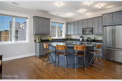 1453 W Irving Park Road #305, Chicago, IL 60613 - Photo 10