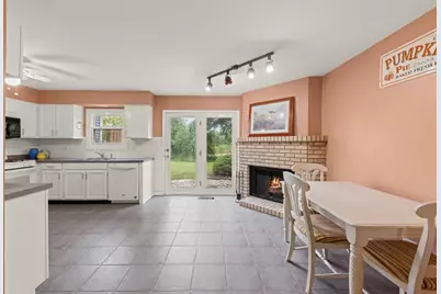 27W327 Providence Lane, Winfield, IL 60190 - Photo 8