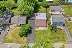 32988 N Meadow Rd, Grayslake, IL 60030 - Photo 14