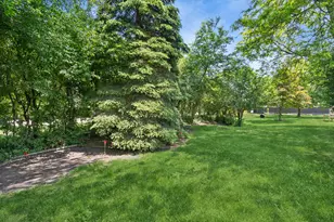 2214 Hamilton Ln, Darien, IL 60561 - Photo 24