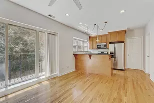 2836 N Dawson Ave, Chicago, IL 60618 - Photo 8