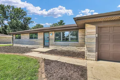 24 Lake Knolls Drive, Chatham, IL 62629 - Photo 6