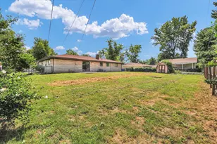24 Lake Knolls Dr, Chatham, IL 62629 - Photo 36