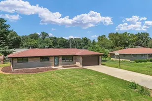 24 Lake Knolls Dr, Chatham, IL 62629 - Photo 38