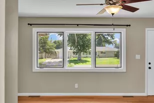 24 Lake Knolls Dr, Chatham, IL 62629 - Photo 30