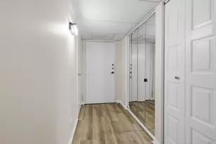 9332 Landings Ln, Des Plaines, IL 60016 - Photo 20