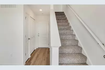2748 Arrowhead Drive, Pingree Grove, IL 60140 - Photo 10