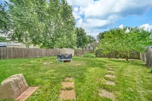 119 E Aspen Cir, Hainesville, IL 60030 - Photo 20