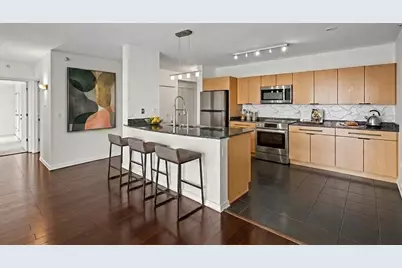 807 Davis Street #1211, Evanston, IL 60201 - Photo 4