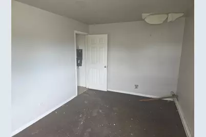 8045 S Carpenter Street, Chicago, IL 60620 - Photo 6