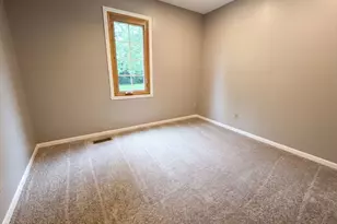 1503 Featherstone Rd, Rockford, IL 61107 - Photo 8