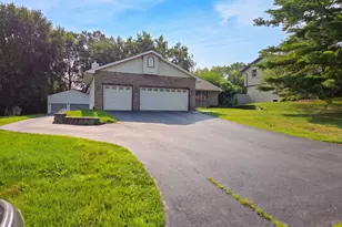 1503 Featherstone Rd, Rockford, IL 61107 - Photo 48