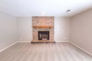 1503 Featherstone Rd, Rockford, IL 61107 - Photo 26