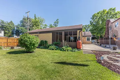 3210 W 97th Street, Evergreen Park, IL 60805 - Photo 34