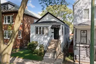 8613 S Colfax Ave, Chicago, IL 60617 - Photo 2