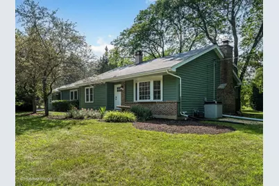 1092 Aberdeen Lane, Mundelein, IL 60060 - Photo 2