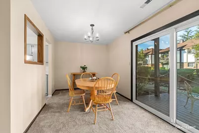 845 Sheldon Court #D, Wheaton, IL 60189 - Photo 4