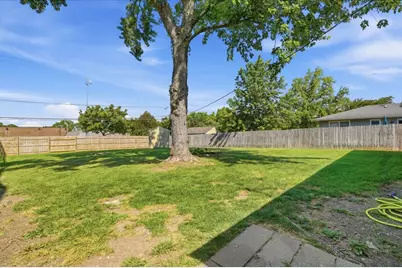 412 S Thornwood Drive, Lindenhurst, IL 60046 - Photo 18