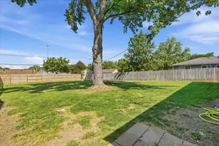 412 S Thornwood Dr, Lindenhurst, IL 60046 - Photo 18