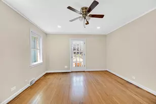 4940 Estes Ave, Skokie, IL 60077 - Photo 20