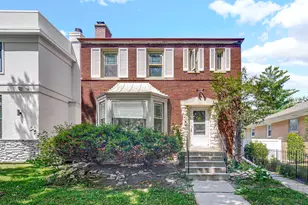 4940 Estes Ave, Skokie, IL 60077 - Photo 2