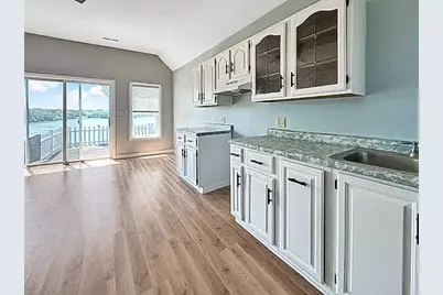 4002 W Rock Falls Road, Rock Falls, IL 61071 - Photo 10