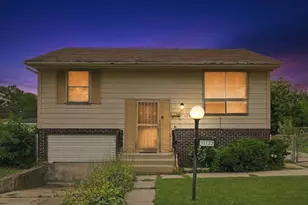 11733 S Elizabeth St, Chicago, IL 60643 - Photo 2