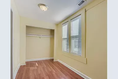 6327 N Francisco Avenue #1, Chicago, IL 60659 - Photo 8