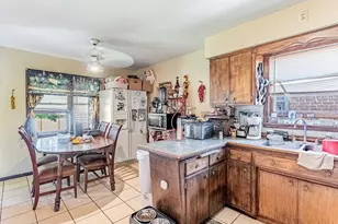 11120 S Ewing Ave, Chicago, IL 60617 - Photo 4