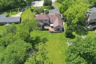 26165 N Greenbriar Ct, Lake Barrington, IL 60084 - Photo 14