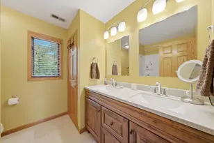 26165 N Greenbriar Ct, Lake Barrington, IL 60084 - Photo 34